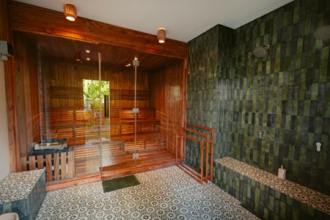 Коммерческая недвижимость с 13 спальнями в Кедири, Табанан,  (9342) 12