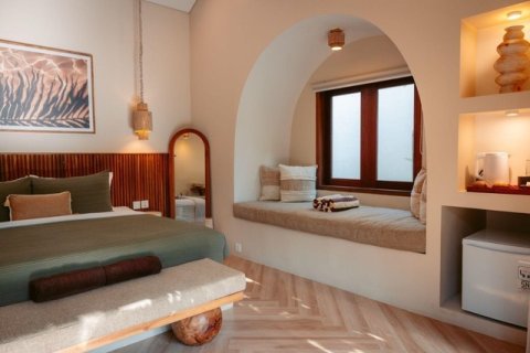 Коммерческая недвижимость с 13 спальнями в Кедири, Табанан,  (9342) 5