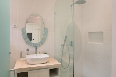 Дом с 3 спальнями в Джимбаран, Бадунг,  (9338) 5