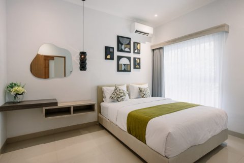 Дом с 3 спальнями в Джимбаран, Бадунг,  (9338) 7