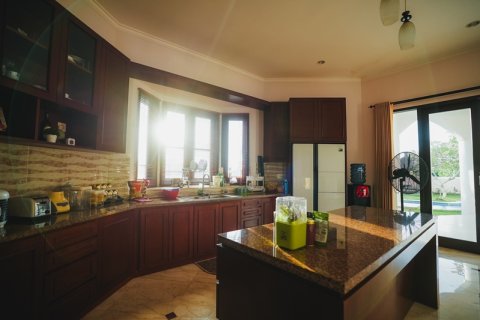 Вилла с 4 спальнями в Джимбаран, Бадунг,  (9339) 14