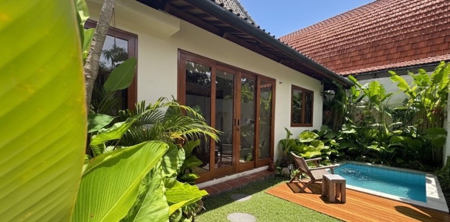 Studio Villa in Pecatu, Badung, Bali (13920)