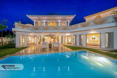 Вилла с 4 спальнями в Табанан, (9839) 10