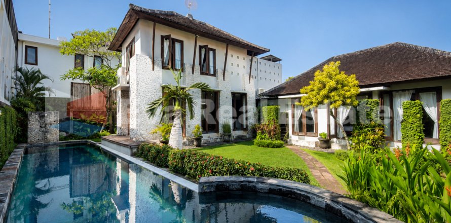 2 bedrooms Villa in Kerobokan, Badung, Bali (14831)