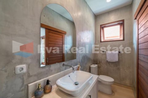 2 bedrooms Villa in Tumbak Bayuh, Mengwi, Badung, Bali (14830) 16