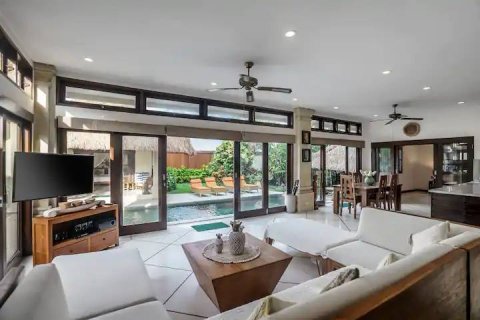 4 bedrooms Villa in Seminyak, Badung, Bali (15142) 8