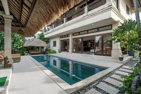 4 bedrooms Villa in Seminyak, Badung, Bali (15142)