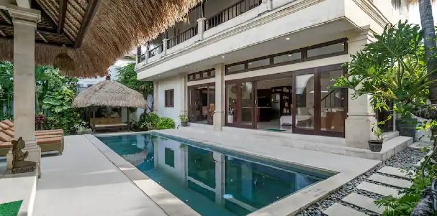 4 bedrooms Villa in Seminyak, Badung, Bali (15142)