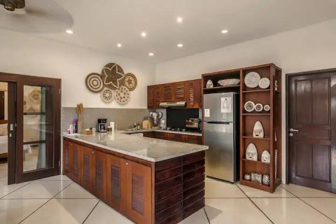 4 bedrooms Villa in Seminyak, Badung, Bali (15142) 7