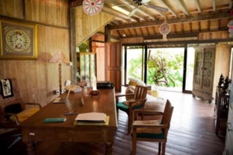 Вилла с 2 спальнями в Карангасем,  (9491) 8