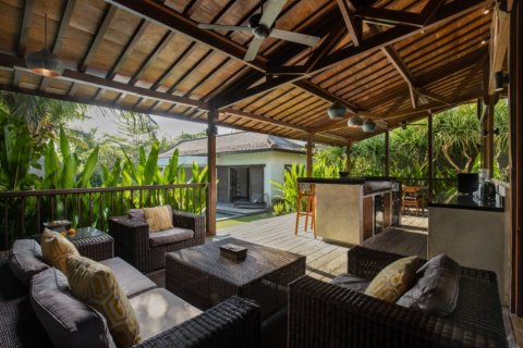 Вилла с 4 спальнями в Чангу, Бадунг,  (9493) 4