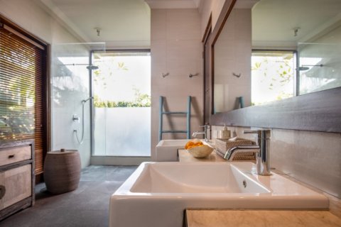 Вилла с 4 спальнями в Чангу, Бадунг,  (9493) 20