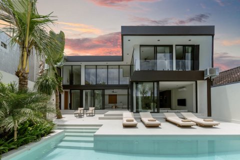4 bedrooms House in Seminyak, Badung, Bali (15749) 4
