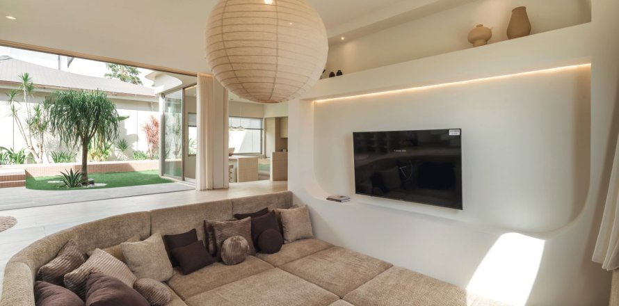 3 bedrooms Villa in Kerobokan, Badung, Bali (15750)