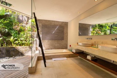 Вилла с 3 спальнями в Семиньяк, Бадунг,  (695) 8