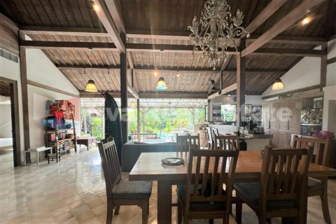 5 bedrooms Villa in Kerobokan, Badung, Bali (2391) 8