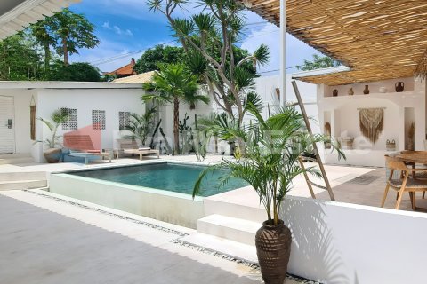 3 bedrooms Villa in Kerobokan, Badung, Bali (2387) 2