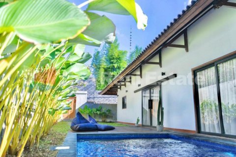 2 bedrooms Villa in Kerobokan, Badung, Bali (2557)