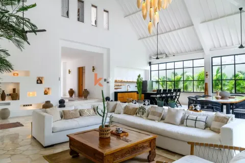4 bedrooms Villa in Badung, Bali (12562) 3