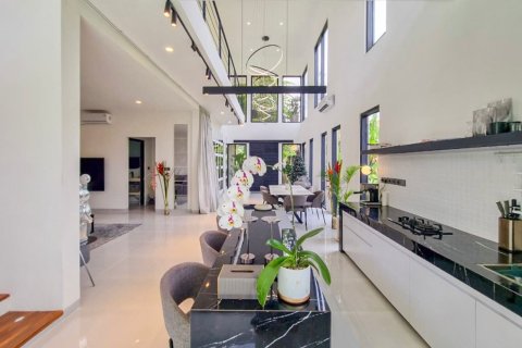 Вилла 280м2 в Тумбак Баюх, Менгви, Бадунг, Бали (10186) 7