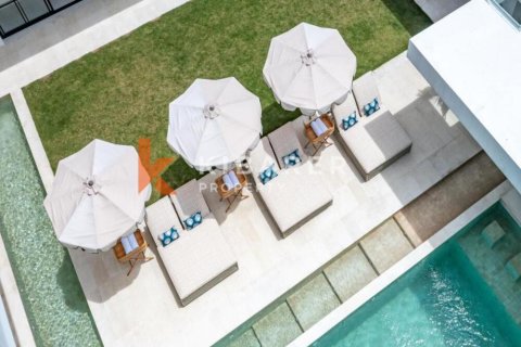 5 bedrooms Villa in Tibubeneng, Badung, Bali (12967) 2