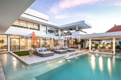 5 bedrooms Villa in Tibubeneng, Badung, Bali (12967)