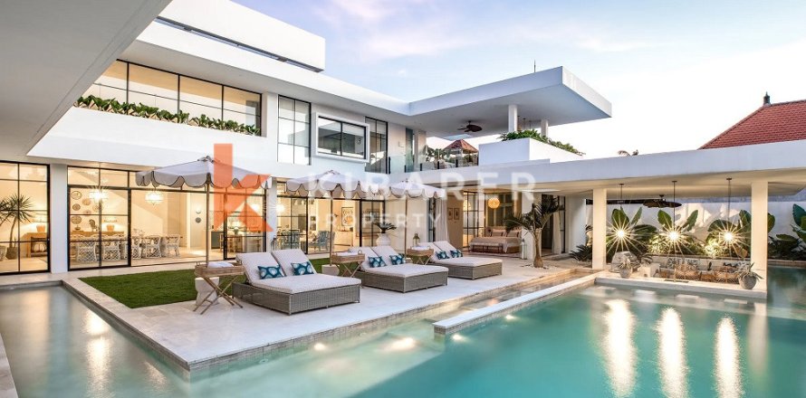 5 bedrooms Villa in Tibubeneng, Badung, Bali (12967)