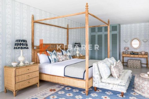 5 bedrooms Villa in Tibubeneng, Badung, Bali (12967) 14