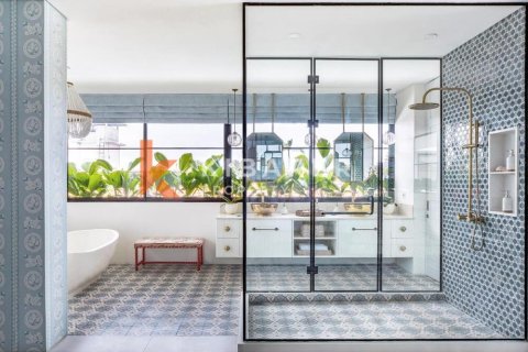 5 bedrooms Villa in Tibubeneng, Badung, Bali (12967) 15