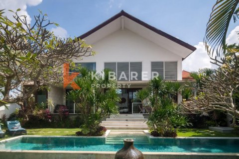 4 bedrooms Villa in Badung, Bali (12521) 1