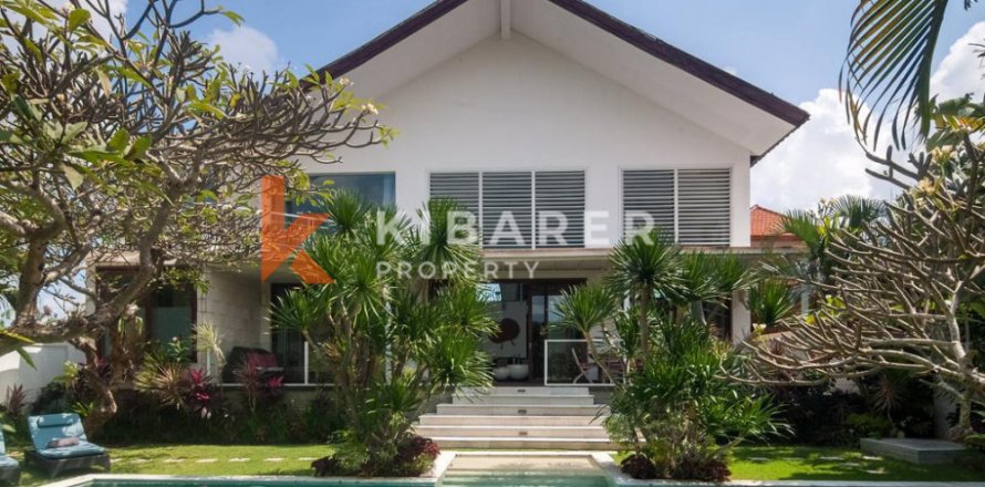 4 bedrooms Villa in Badung, Bali (12521)