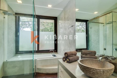 4 bedrooms Villa in Badung, Bali (12521) 10