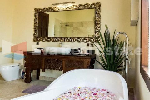 6 bedrooms Villa in Pecatu, Badung, Bali (2412) 16