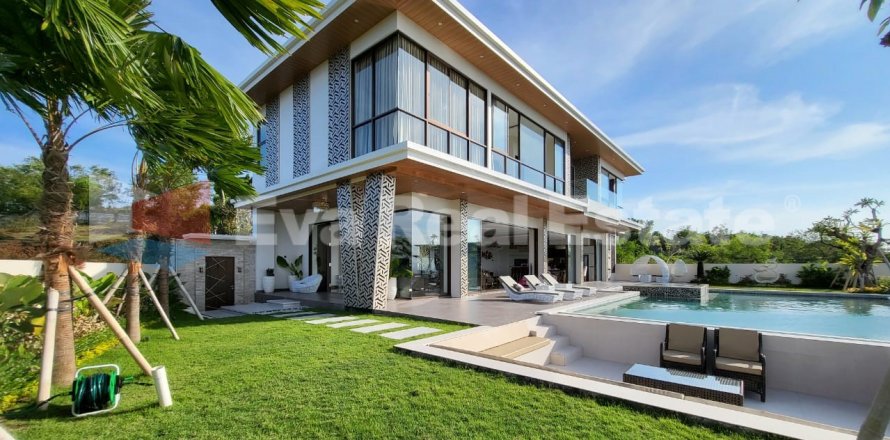 4 bedrooms Villa in Jimbaran, Badung, Bali (2413)