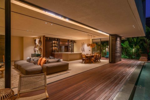 Вилла с 4 спальнями в Чангу, Бадунг,  (9180) 2