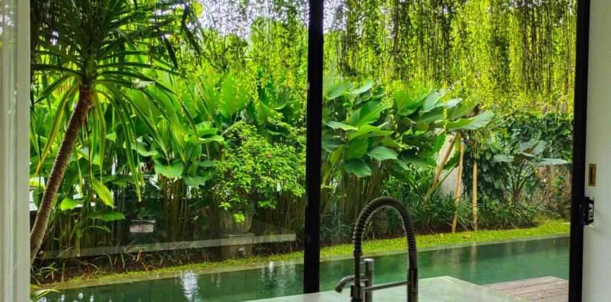 4 bedrooms Villa in Denpasar, Bali (14174)