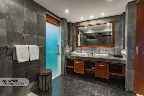 Вилла с 6 спальнями в Джимбаран, Бадунг, Бали (10613) 4