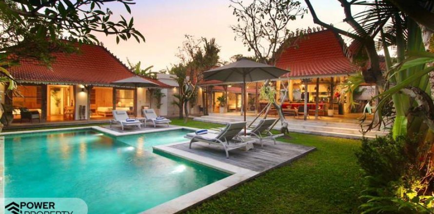 4 bedrooms Villa in Canggu, Badung, Bali (10612)