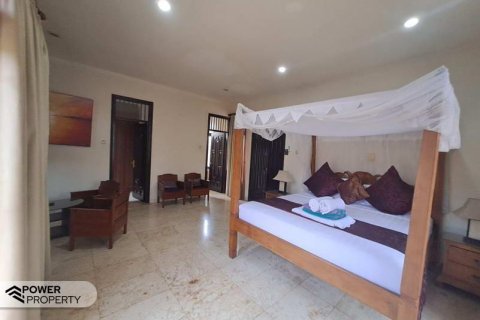 Вилла с 4 спальнями в Кута, Бадунг, Бали (10609) 19