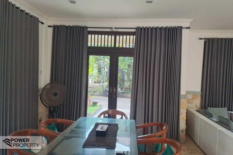 Вилла с 4 спальнями в Кута, Бадунг, Бали (10609) 12