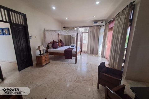 Вилла с 4 спальнями в Кута, Бадунг, Бали (10609) 20