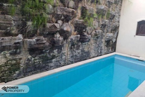 Вилла с 4 спальнями в Кута, Бадунг, Бали (10609) 10