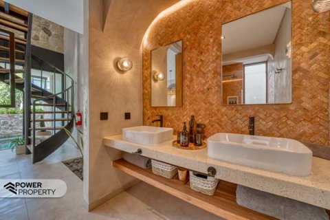 Вилла с 11 спальнями в Южная Кута, Бадунг, Бали (10610) 17