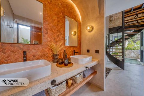 Вилла с 11 спальнями в Южная Кута, Бадунг, Бали (10610) 20