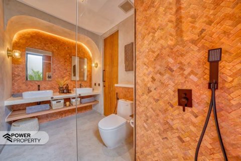 Вилла с 11 спальнями в Южная Кута, Бадунг, Бали (10610) 19