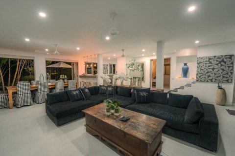 4 bedrooms Villa in Seminyak, Badung, Bali (15157) 2