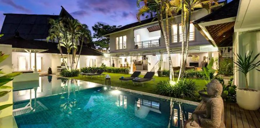 5 bedrooms Villa in Seminyak, Badung, Bali (15153)