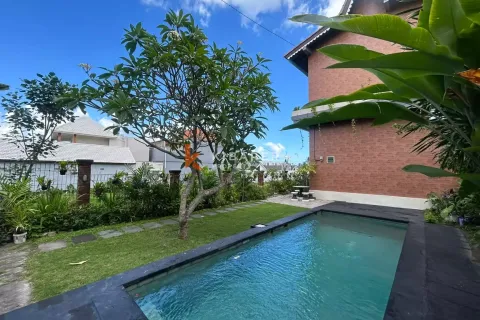 4 bedrooms Villa in Tibubeneng, Badung, Bali (14152)