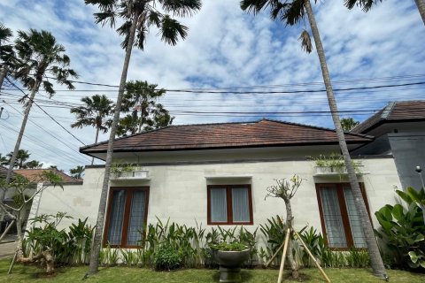 Вилла с 3 спальнями в Унгасан, Бадунг,  (9432) 1