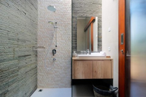 Вилла с 7 спальнями в Унгасан, Бадунг,  (9431) 18